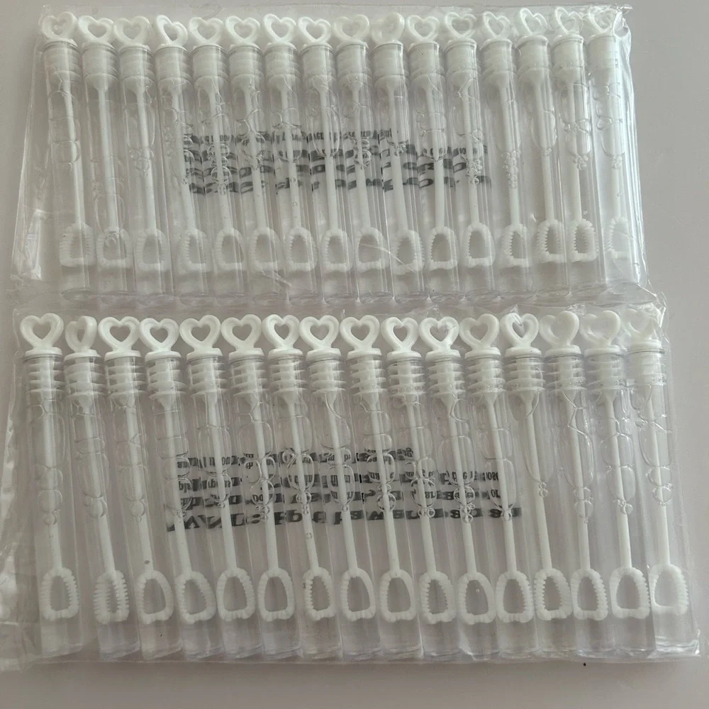 32 Pack Bubbles for Wedding Party Favors / BRAND NEW